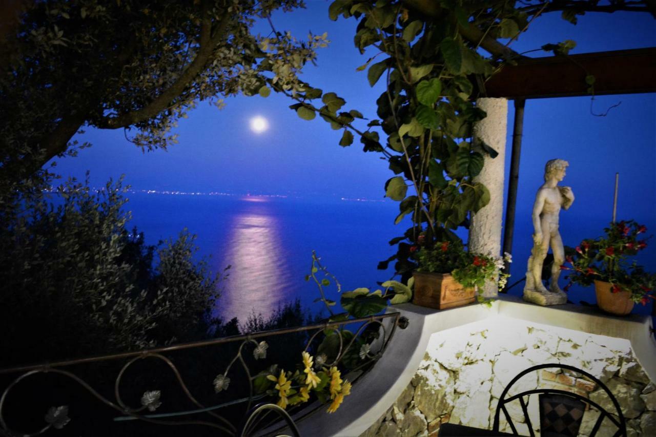 B&B Miramare 아제롤라 외부 사진